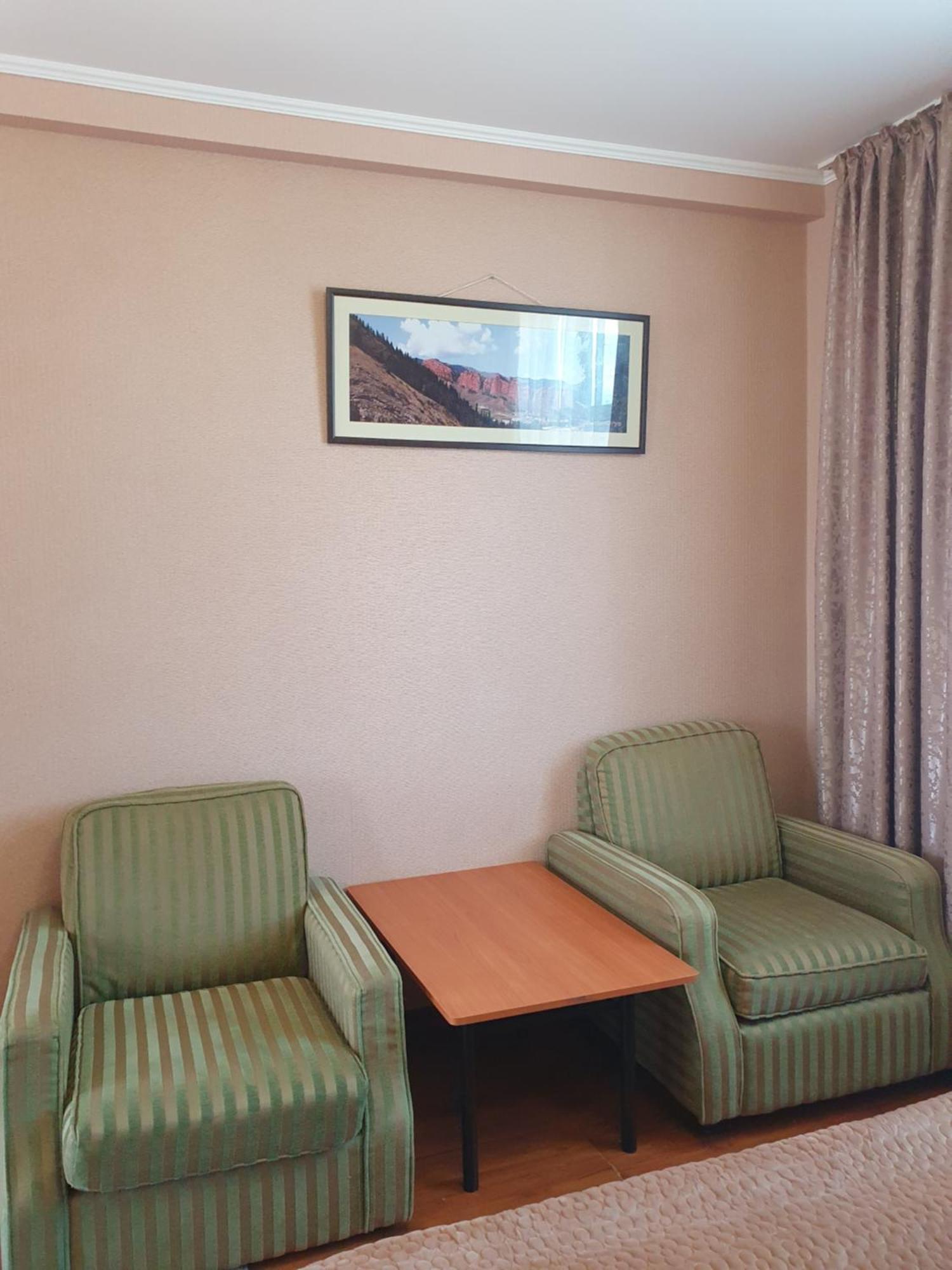 Aquamarine Inn Чолпон-Ата Экстерьер фото
